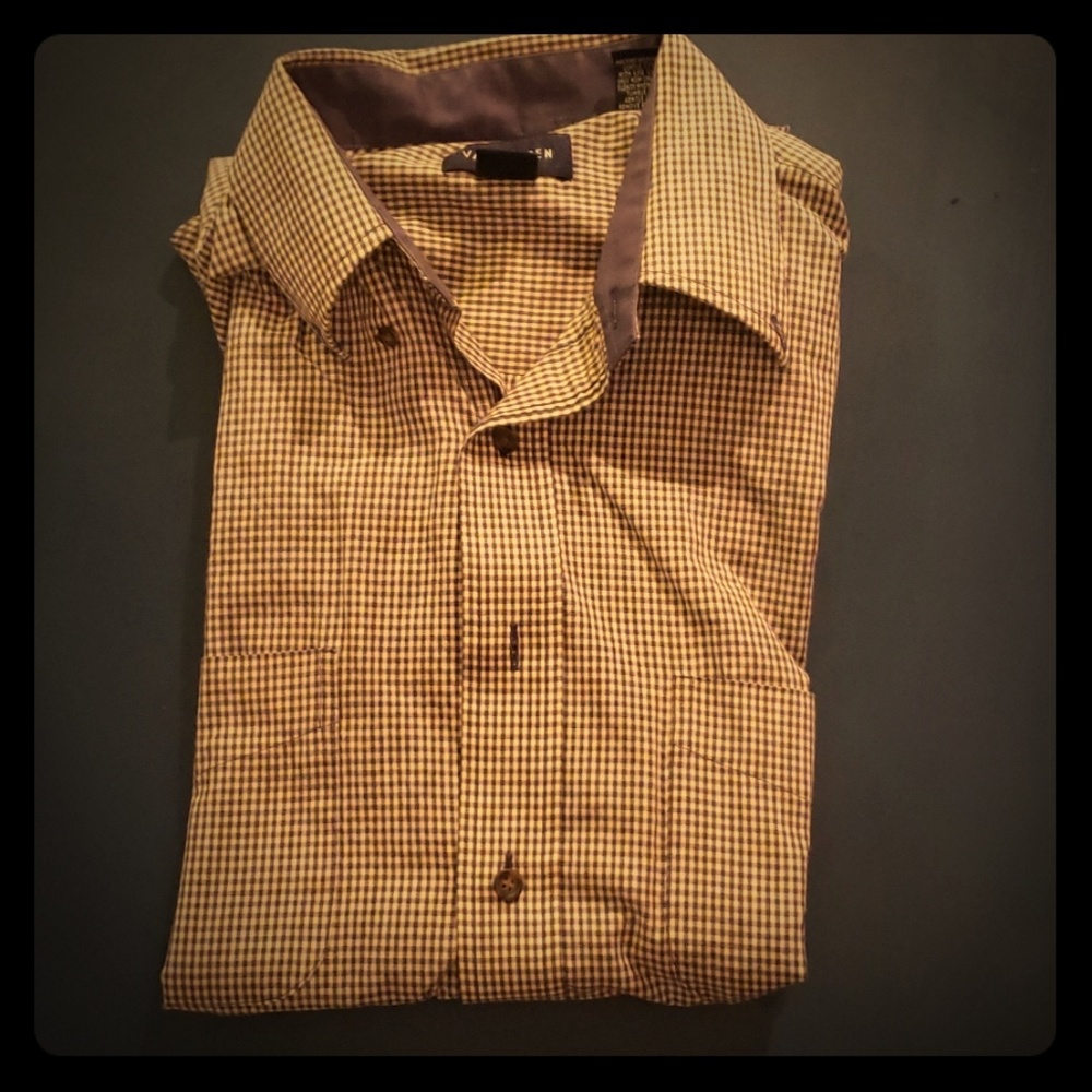 Van Heusen, half sleeve shirt